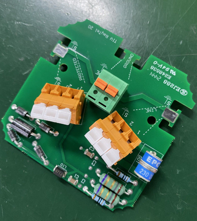 Telecommunication Equipment Copper PCBs with LW/LS Min. of 0.05mm and Black Silkscreen Color